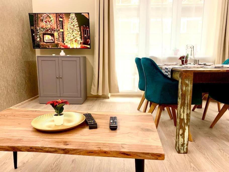 Brand New, Design Apartment Jojo, Oldtown, Balcony 브라티슬라바 외부 사진