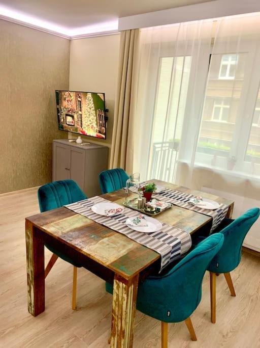 Brand New, Design Apartment Jojo, Oldtown, Balcony 브라티슬라바 외부 사진